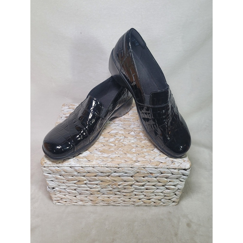 Clarks May Marigold Black Patent Moc Croc Loafers 9.5W Classic Preppy Office